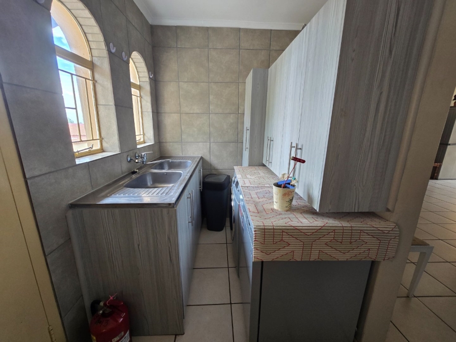 2 Bedroom Property for Sale in Heuwelsig Free State